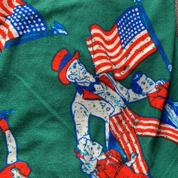 One size 4th of July LuLaRoe Leggings - Picture 2 of 4